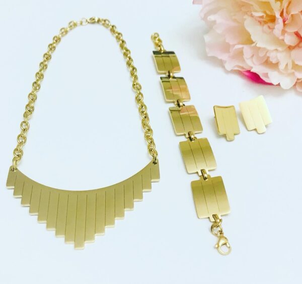 Golden Harmony Jewelry Set