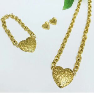 Golden Heart Pendant Set